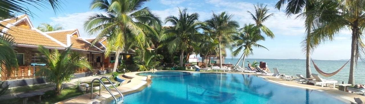 First Villa Beach Resort Baan Tai Exteriör bild
